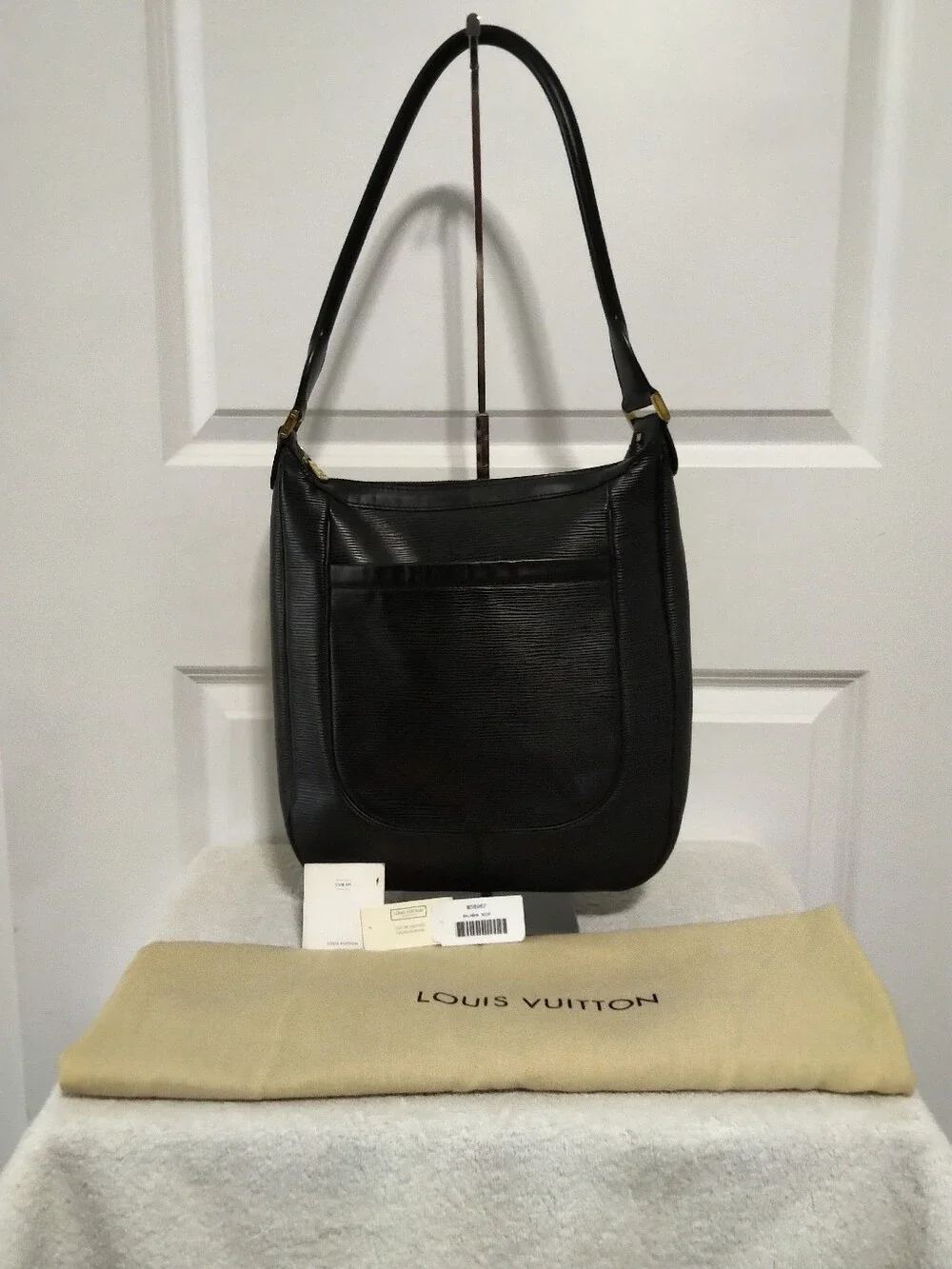 RARE Vintage Louis Vuitton Epi Salabha Noir Black Shoulder Bag- With Cards